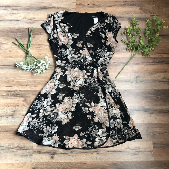 Black Floral Dress - Picture 1 of 3